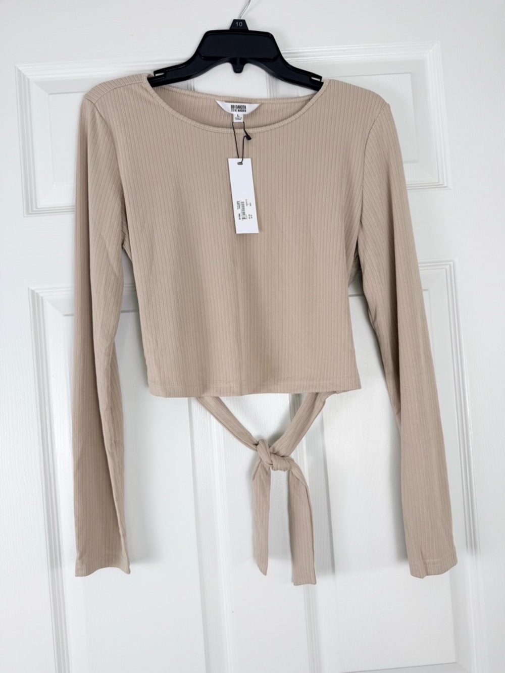 NWOT BB Dakota Modal Ribbed Long Sleeve Tie-Back Cropped Top in Beige Large